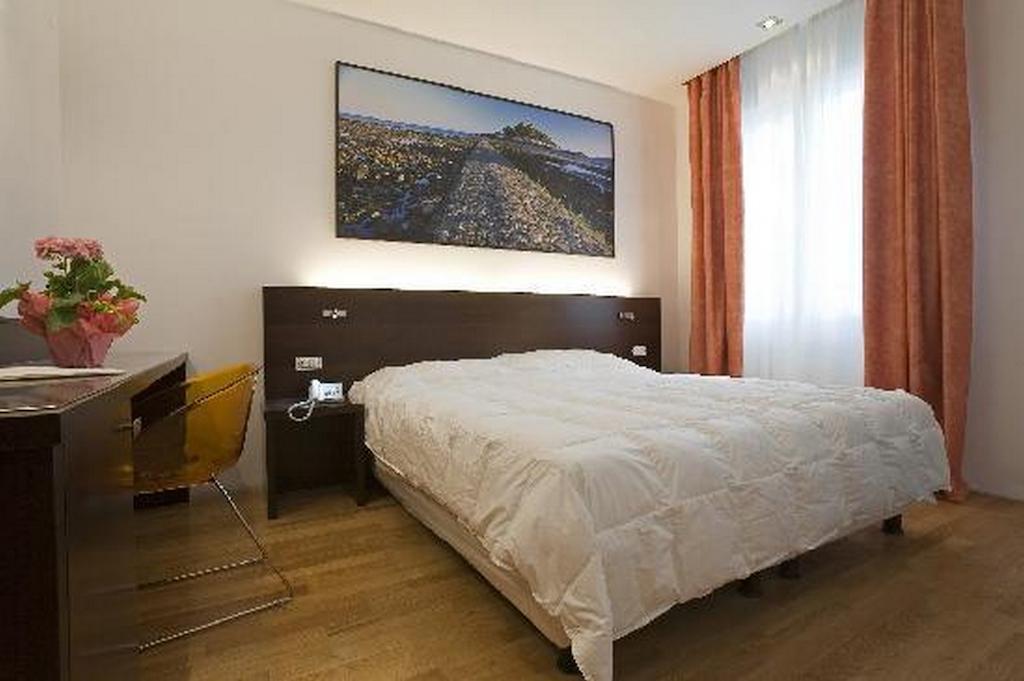 Vesta Domus Hotel Rom Værelse billede